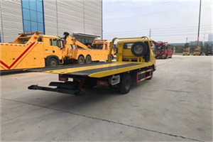 井研非事故拖车